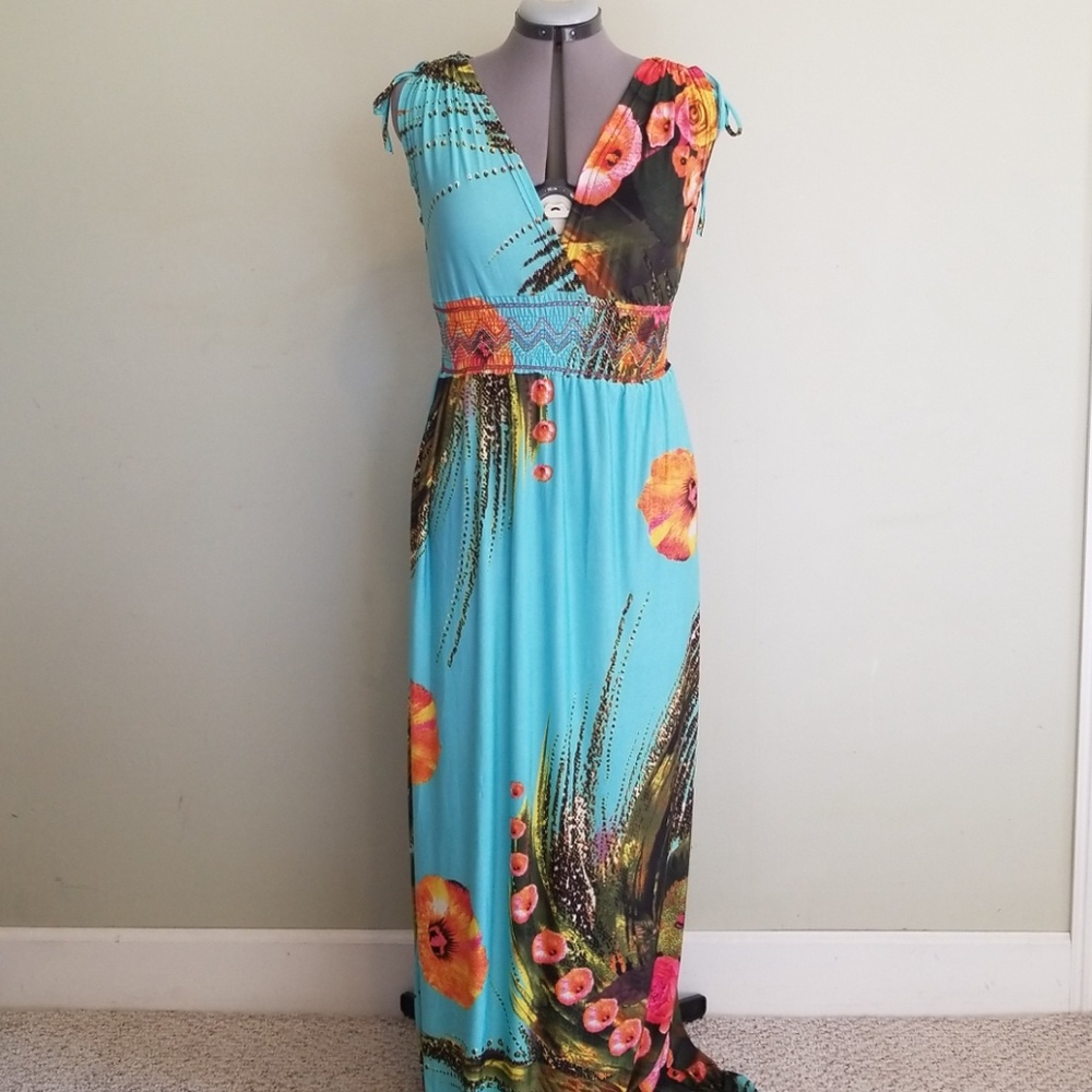 Hawaiian/Tropical Print Maxi Dress